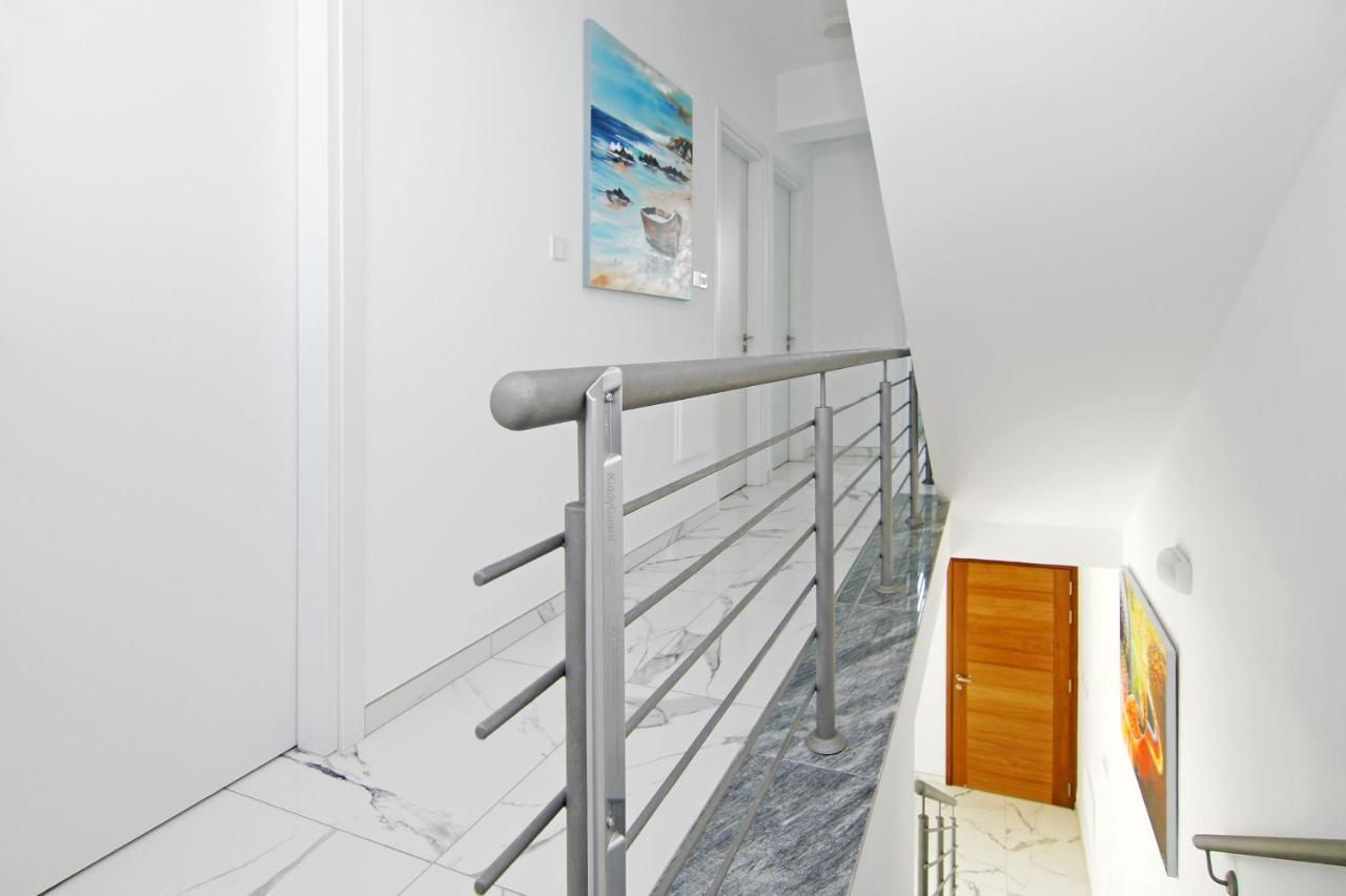 Villa Paradisia Ayía Nápa Extérieur photo